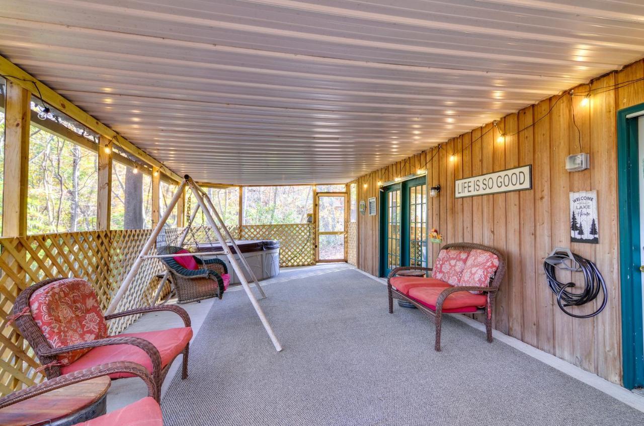 Burnside Resort Cabin With Hot Tub And Outdoor Spots! 外观 照片